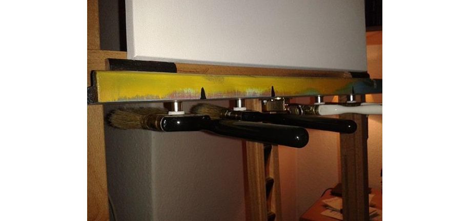 Magneter til at holde malerpensler