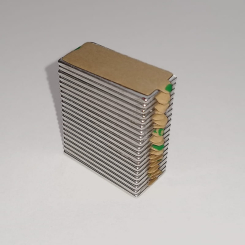 200 pcs Block magnet (self-adhesive), 20x10x1 mm