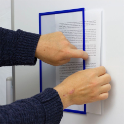 Closed magnetic pocket with hard frame A4