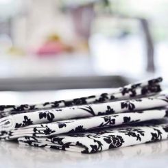 Durable cleaning cloths