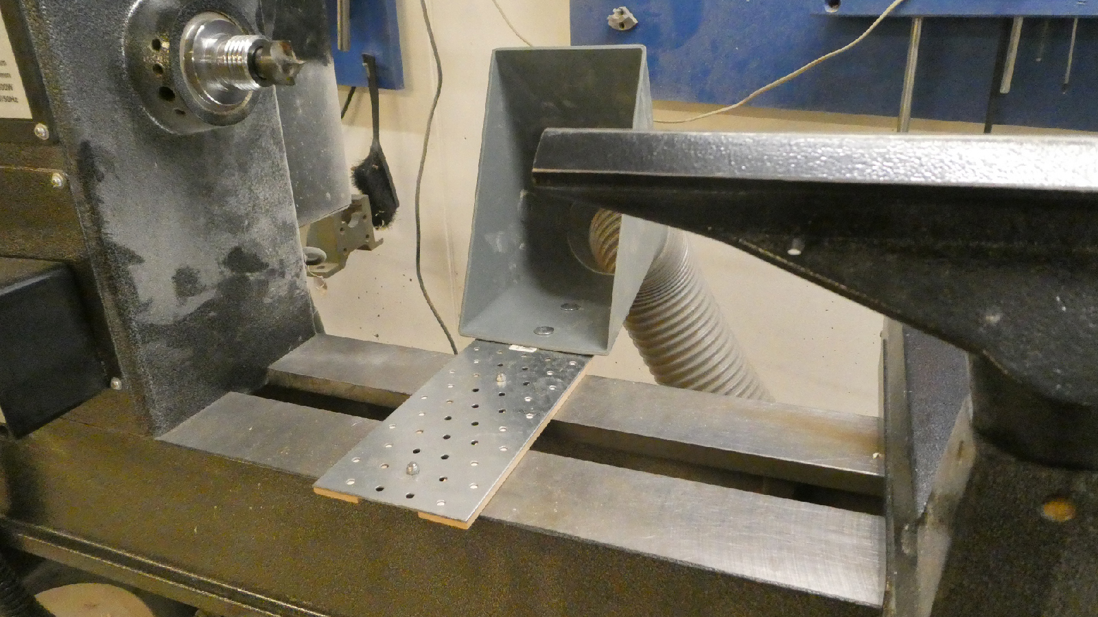 Spånutsug med magneter