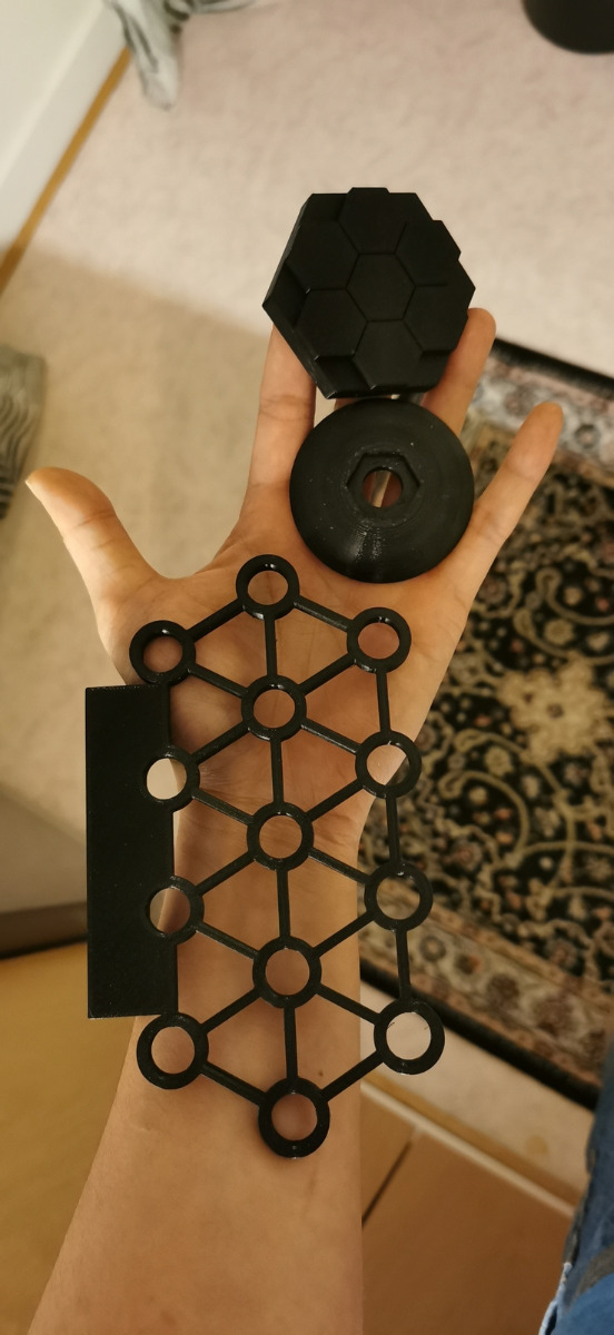 The 3D-printed parts for the coral shelf